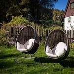 Enjoy Cozy Romance Hills Forest Gardens Views Sauna Whirlpool Bath Apartman