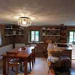 Enjoy Cozy Romance Hills Forest Gardens Views Sauna Whirlpool Bath *