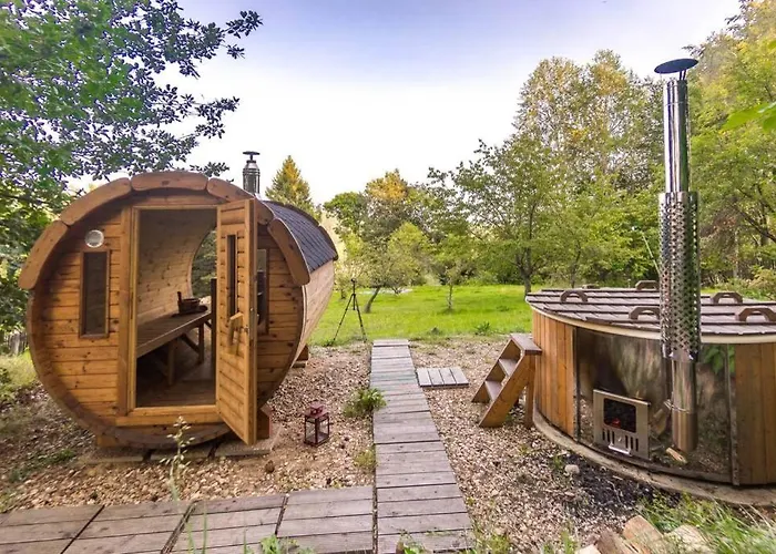 Enjoy Cozy Romance Hills Forest Gardens Views Sauna Whirlpool Bath アパート