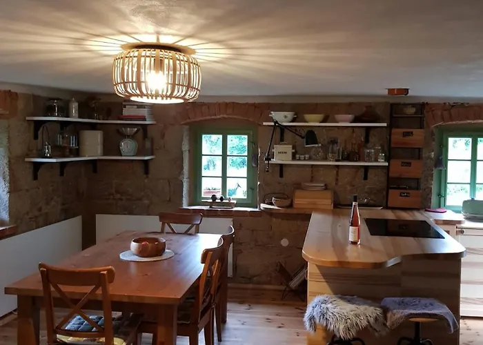 Enjoy Cozy Romance Hills Forest Gardens Views Sauna Whirlpool Bath *