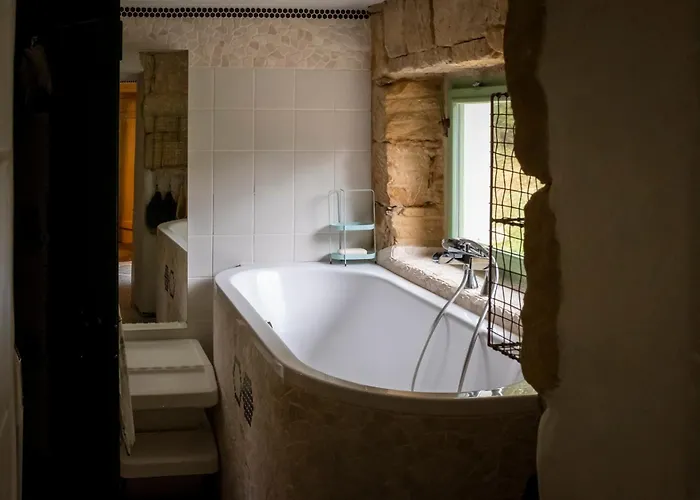 Enjoy Cozy Romance Hills Forest Gardens Views Sauna Whirlpool Bath